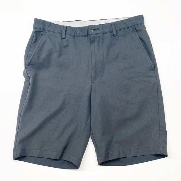 Greg Norman performance fit shorts in black - Picture 1 of 4